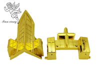Χρυσό ABS πλαστικό έπιπλο φέρετρος γωνία φέρετρο με διακόσμηση σταυρού